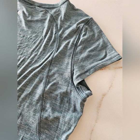 LULULEMON Another Mile Short Sleeve Running Shirt Green Size 10? - Picture 10 of 12